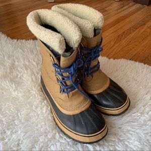 Sorel Caribou winter boots Sz 8